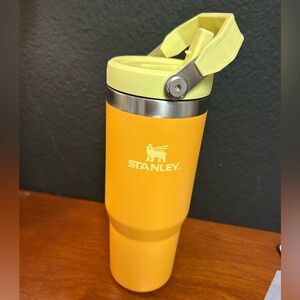 LTD edition Stanley Ice Flow Flip Straw Tumbler 30oz in Marigold